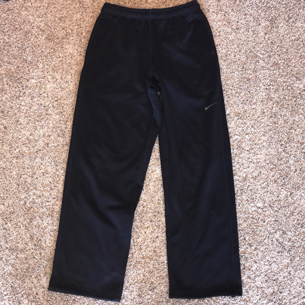 Nike Therma-Fit Sweats